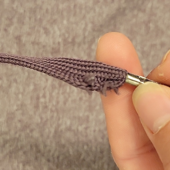 Marika Athletic Crop Hoodie - Picture 3 of 3